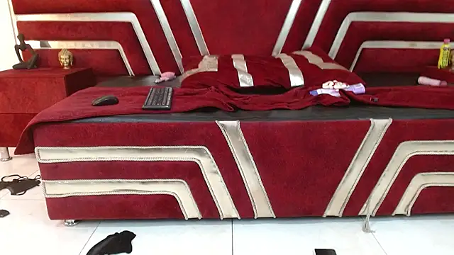 Candy Bony online show from 7, 1, 2025