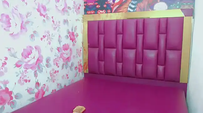 Luna and valery online show from 13, 1, 2025