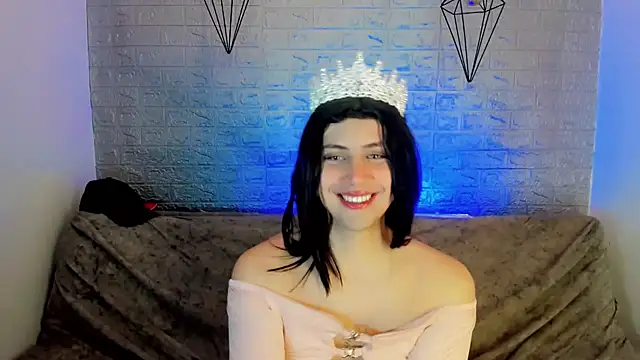 Snapshot of Oxana-Novikov chatting on 9, 7, 2026 Oxana-Novikov online show from 9, 7, 2026