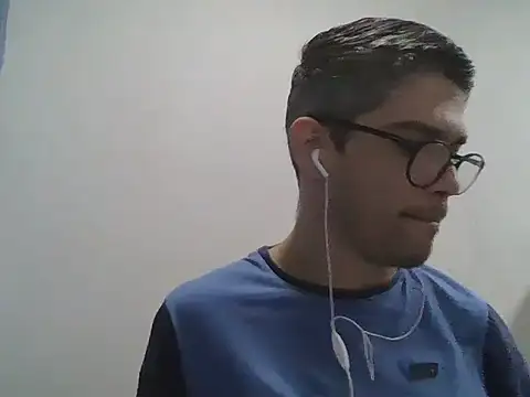 Snapshot of DiGabriel chatting on 9, 5, 2026 DiGabriel online show from 9, 5, 2026