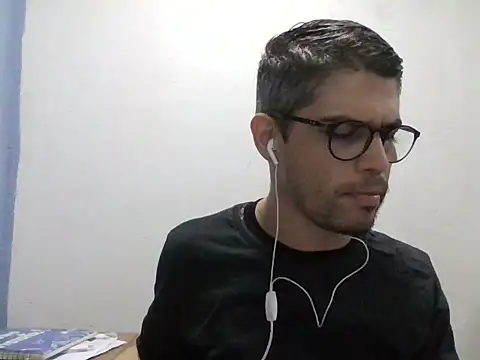 Snapshot of DiGabriel chatting on 11, 5, 2026 DiGabriel online show from 11, 5, 2026