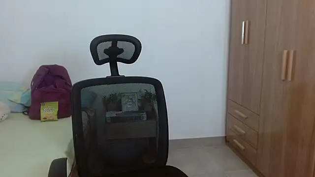 Snapshot of diamondGirl chatting on 16, 3, 2025 diamondGirl online show from 16, 3, 2025