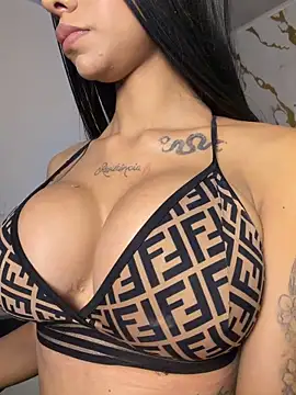 Snapshot of Tiffanny chatting on 29, 5, 2026 Tiffanny online show from 29, 5, 2026