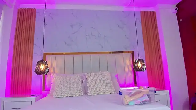 MeganCruzGB online show from 7, 3, 2025