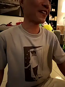 Snapshot of chiata410 chatting on 10, 10, 2025 chiata410 online show from 10, 10, 2025