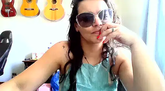 Snapshot of escritorasafada chatting on 10, 1, 2025 escritorasafada online show from 10, 1, 2025