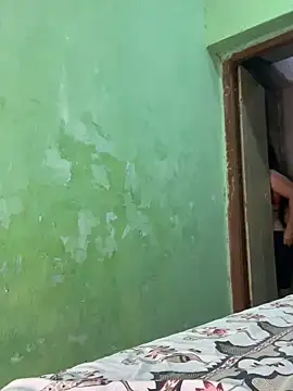 Black Glow online show from 1, 1, 2025