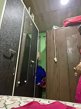 Black Glow online show from 12, 1, 2025