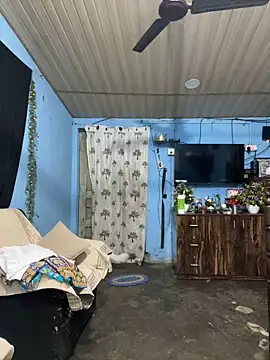 Black Glow online show from 27, 1, 2025