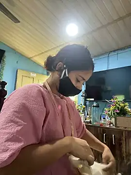 Black Glow online show from 16, 3, 2025