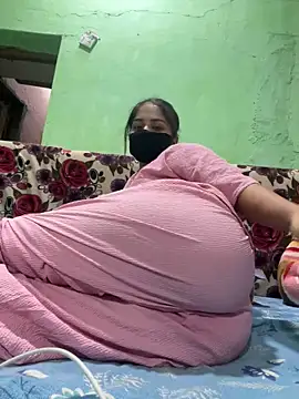 Black Glow online show from 18, 3, 2025