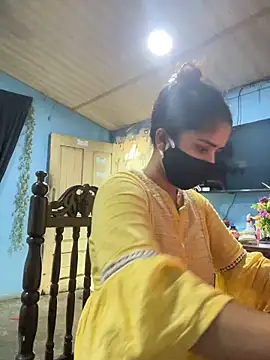 Black Glow online show from 21, 3, 2025