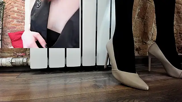 ElizaNik  online show from 21, 3, 2026