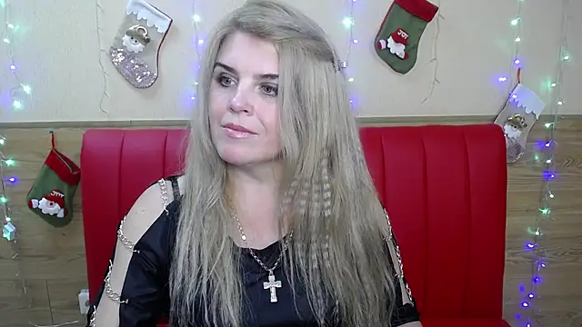 Julya Barbi online show from 18, 12, 2024