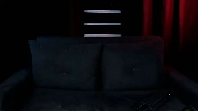 Snapshot of lnxmst chatting on 19, 12, 2025 lnxmst online show from 19, 12, 2025