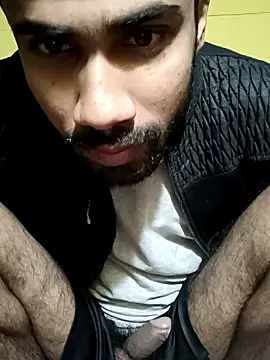 Skinny Bigass 23 online show from 22, 1, 2025