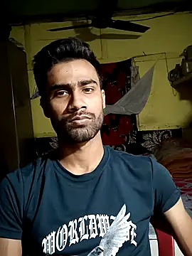 Skinny Bigass 23 online show from 11, 3, 2025