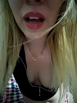 Snapshot of SUSELLAM1 chatting on 15, 12, 2024 SUSELLAM1 online show from 15, 12, 2024