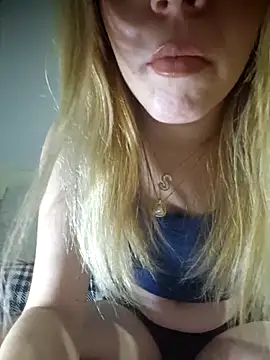 Snapshot of SUSELLAM1 chatting on 31, 1, 2025 SUSELLAM1 online show from 31, 1, 2025