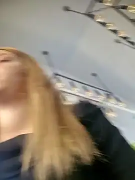 Snapshot of SUSELLAM1 chatting on 5, 3, 2025 SUSELLAM1 online show from 5, 3, 2025