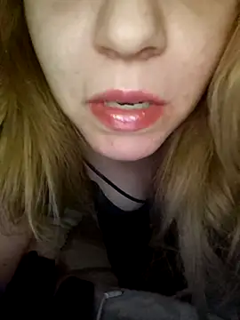 Snapshot of SUSELLAM1 chatting on 9, 2, 2026 SUSELLAM1 online show from 9, 2, 2026