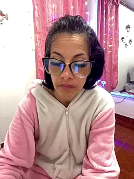 Snapshot of Goddess-Love- chatting on 20, 12, 2025 Goddess-Love- online show from 20, 12, 2025