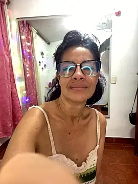 Snapshot of Goddess-Love- chatting on 10, 1, 2026 Goddess-Love- online show from 10, 1, 2026