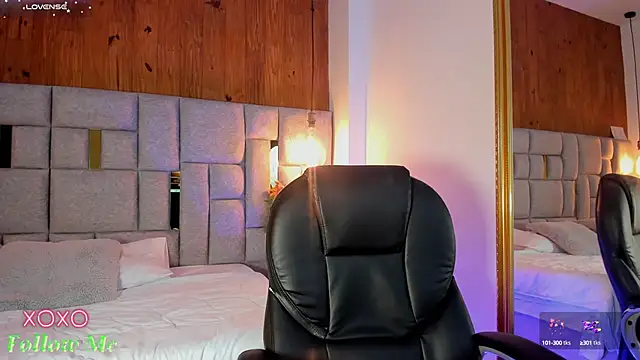 Saori newman online show from 11, 3, 2025