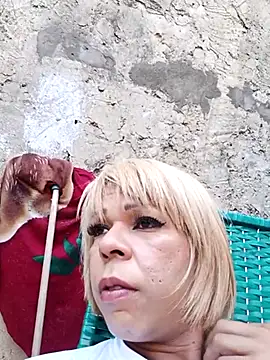 blondebitchlitle online show from 2, 3, 2025