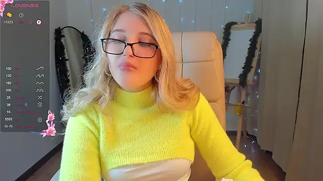 Evacadooo online show from 13, 12, 2024