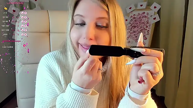 Evacadooo online show from 22, 2, 2025