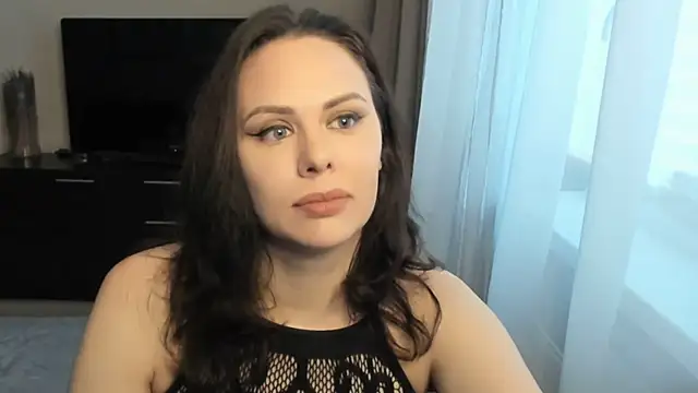 MollyCheiz online show from 23, 11, 2025