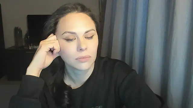 MollyCheiz online show from 13, 1, 2026