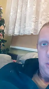 Snapshot of Osmon chatting on 28, 12, 2024 Osmon online show from 28, 12, 2024