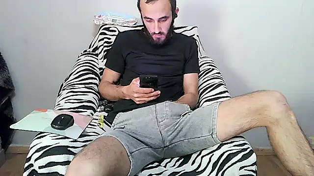 Snapshot of kisandgioni chatting on 7, 3, 2025 kisandgioni online show from 7, 3, 2025