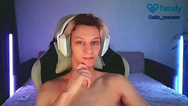 Snapshot of Ostin_meow chatting on 2, 2, 2025 Ostin meow online show from 2, 2, 2025