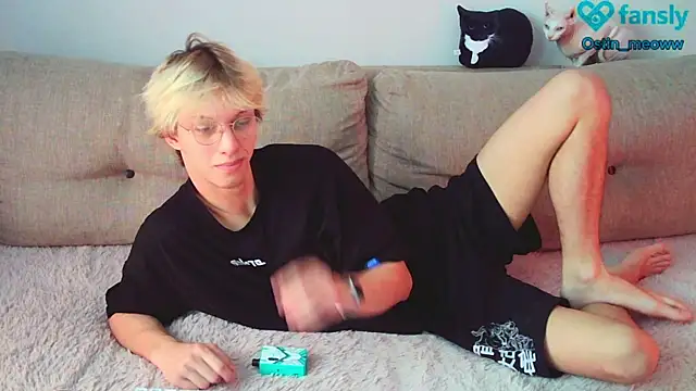 Snapshot of Ostin_meow chatting on 12, 2, 2025 Ostin meow online show from 12, 2, 2025