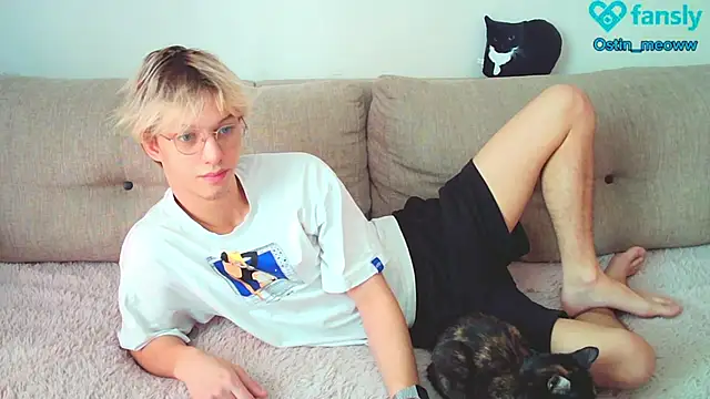 Snapshot of Ostin_meow chatting on 21, 2, 2025 Ostin meow online show from 21, 2, 2025