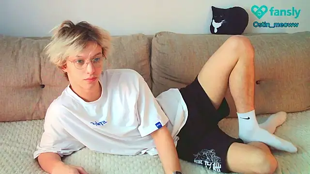 Snapshot of Ostin_meow chatting on 18, 3, 2025 Ostin meow online show from 18, 3, 2025