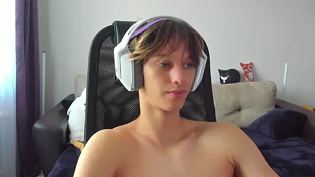 Snapshot of Ostin_meow chatting on 16, 9, 2025 Ostin meow online show from 16, 9, 2025