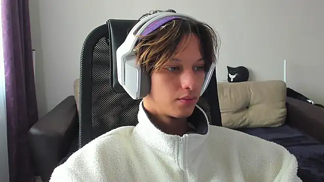 Snapshot of Ostin_meow chatting on 22, 9, 2025 Ostin meow online show from 22, 9, 2025