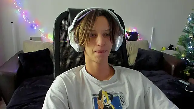 Snapshot of Ostin_meow chatting on 3, 12, 2025 Ostin meow online show from 3, 12, 2025