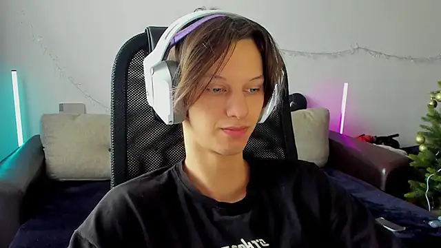 Snapshot of Ostin_meow chatting on 8, 1, 2026 Ostin meow online show from 8, 1, 2026