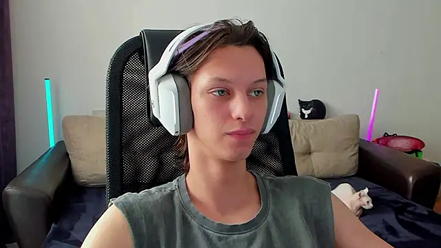 Snapshot of Ostin_meow chatting on 1, 3, 2026 Ostin meow online show from 1, 3, 2026