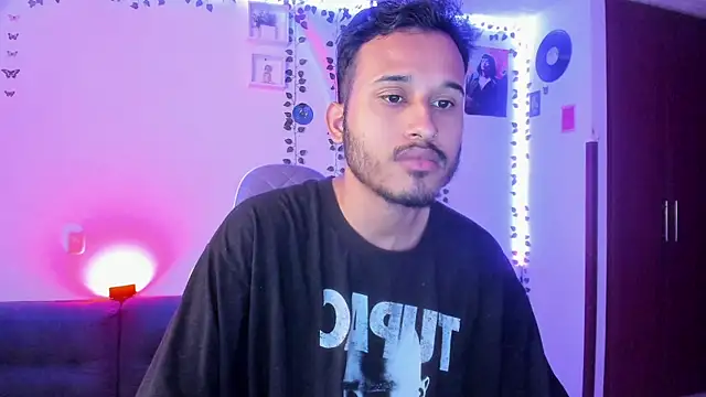 Raf brunette online show from 15, 1, 2025