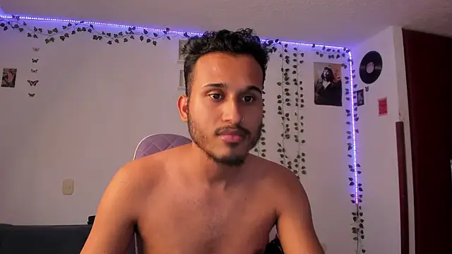 Raf brunette online show from 15, 1, 2025