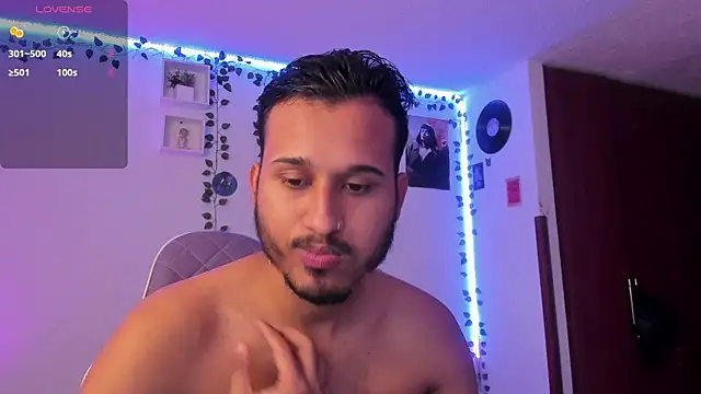 Raf brunette online show from 22, 1, 2025