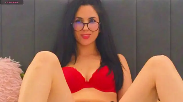 LauraMirage online show from 30, 10, 2025