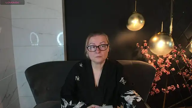 AlexandraKind online show from 25, 1, 2025