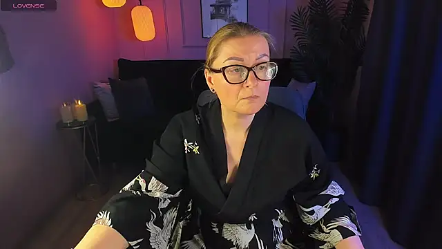 AlexandraKind online show from 16, 2, 2025